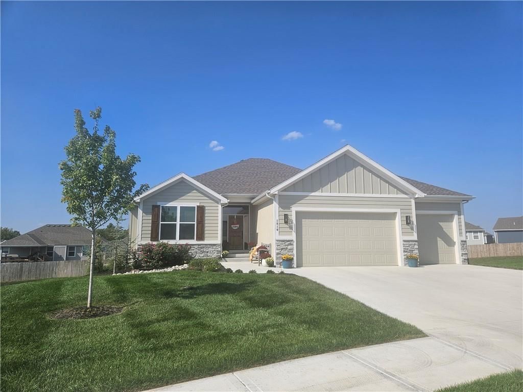 1810 Garden Court — photo 42