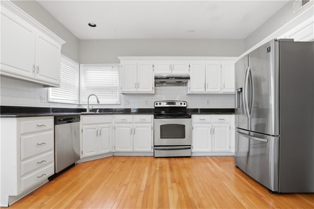 13236 Carter Street — photo 9