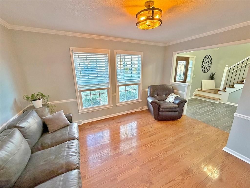 613 E 108th Street — photo 7