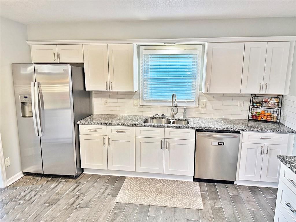 613 E 108th Street — photo 15