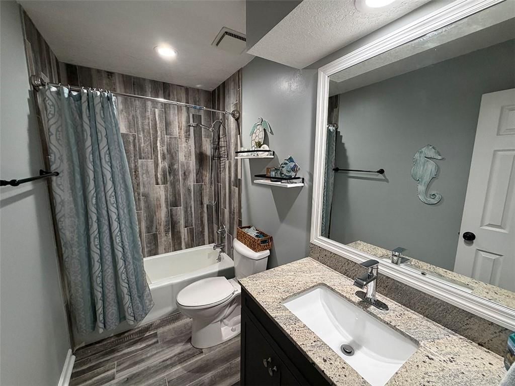 613 E 108th Street — photo 21