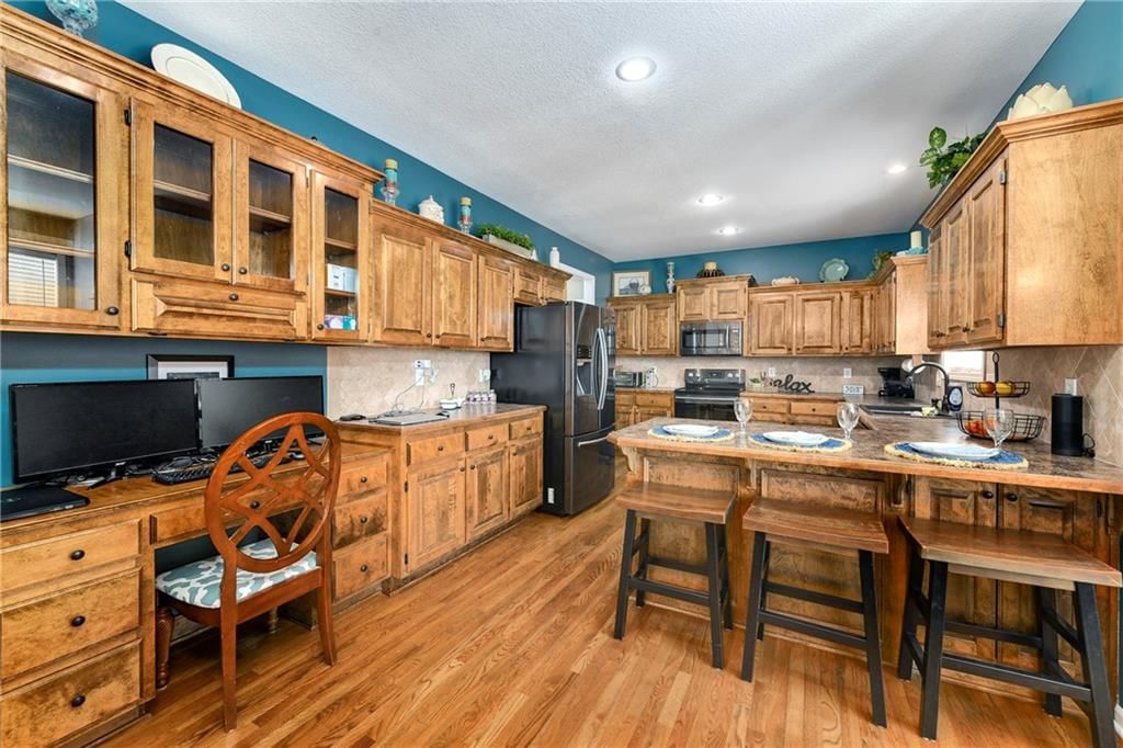 2205 SW Hawk View Road — photo 16