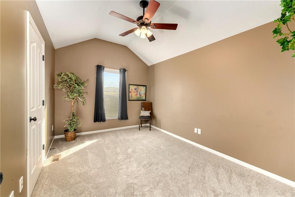 2205 SW Hawk View Road — photo 29