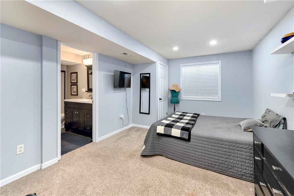 2205 SW Hawk View Road — photo 41