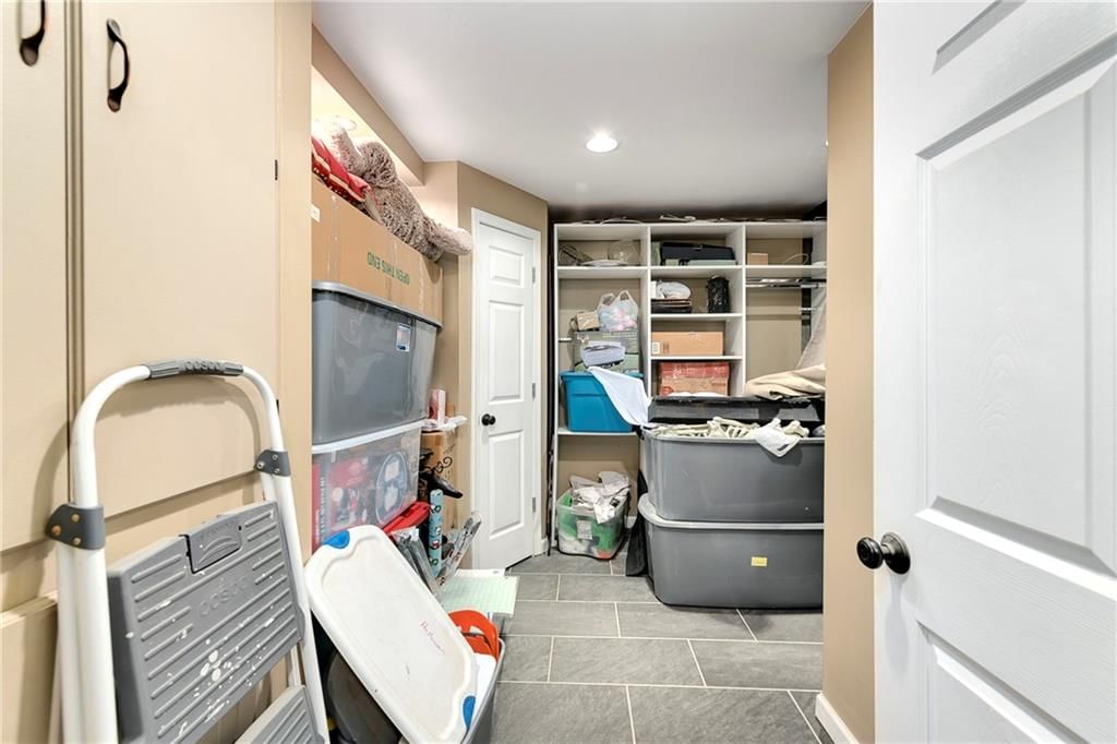 2205 SW Hawk View Road — photo 44