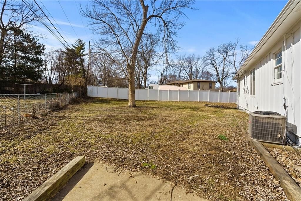 7505 E 130th Street — photo 30