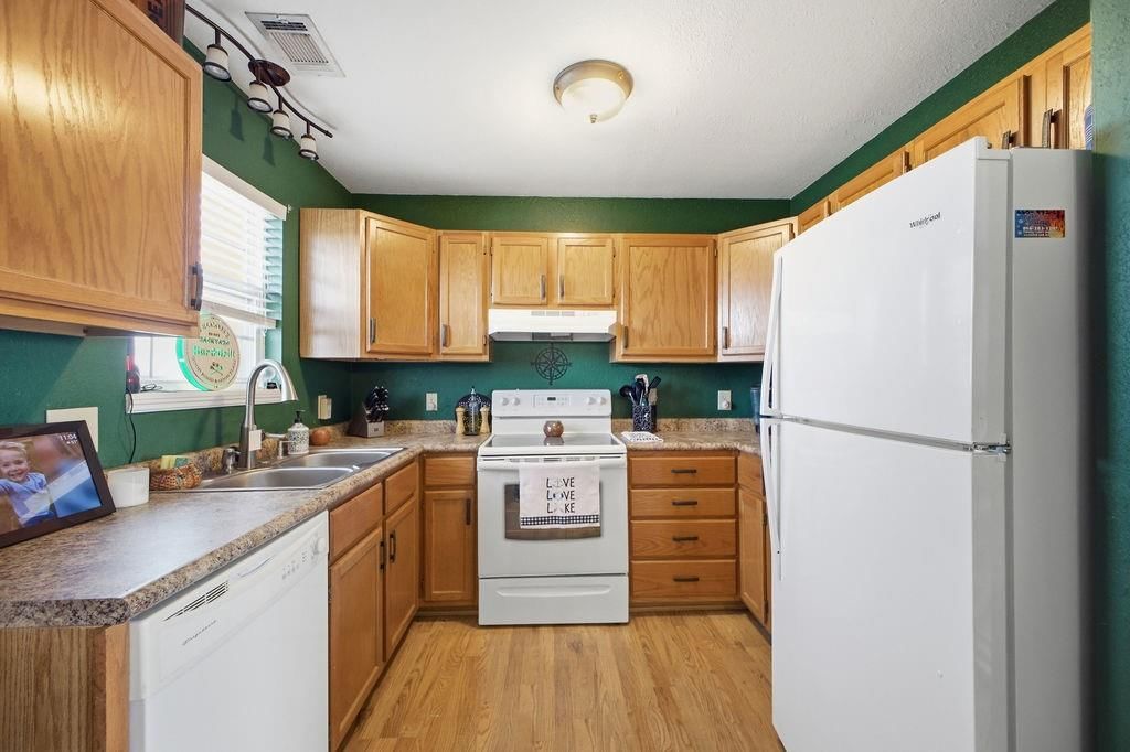 147 Ruwwe Drive — photo 21