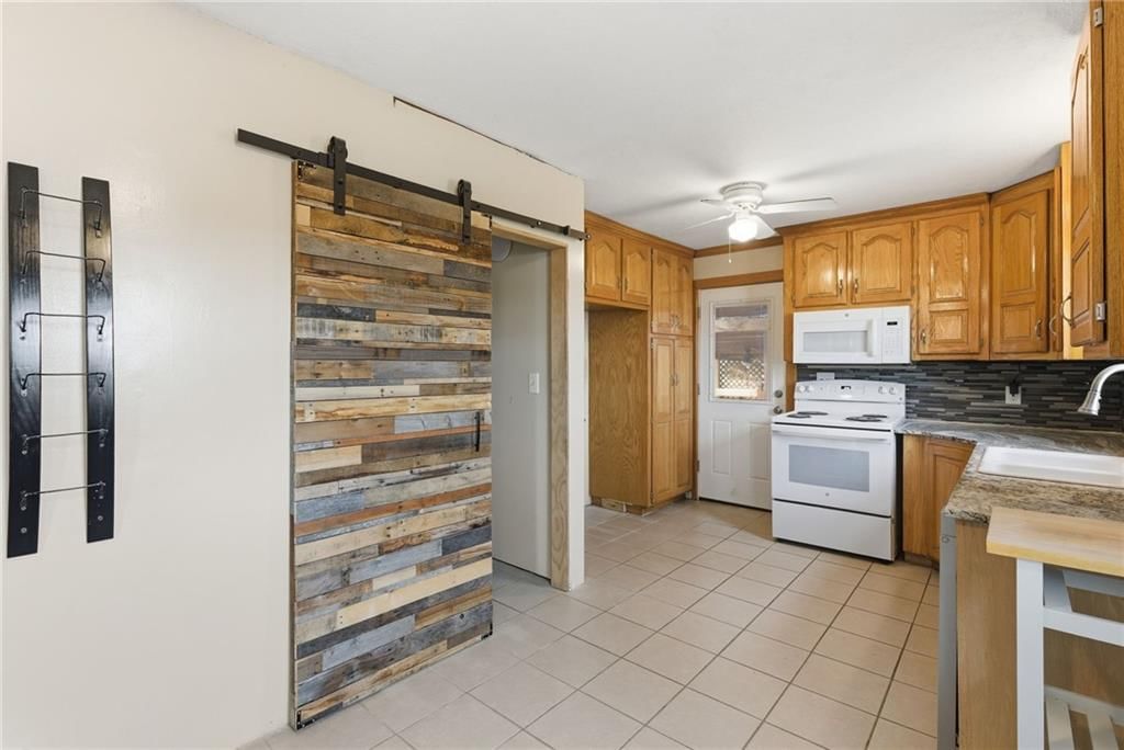 2720 S 42nd Street — photo 9