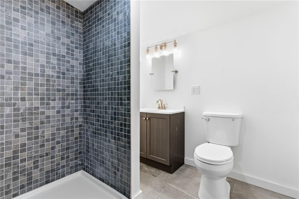 2720 S 42nd Street — photo 17