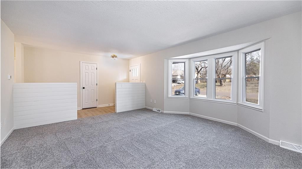 1235 Main Street — photo 3