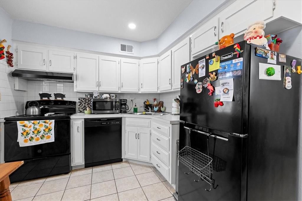 104 E SUNRISE Drive — photo 13
