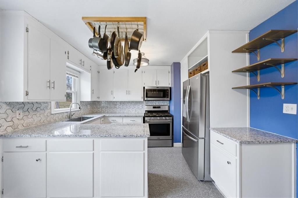 6517 Melrose Lane — photo 9