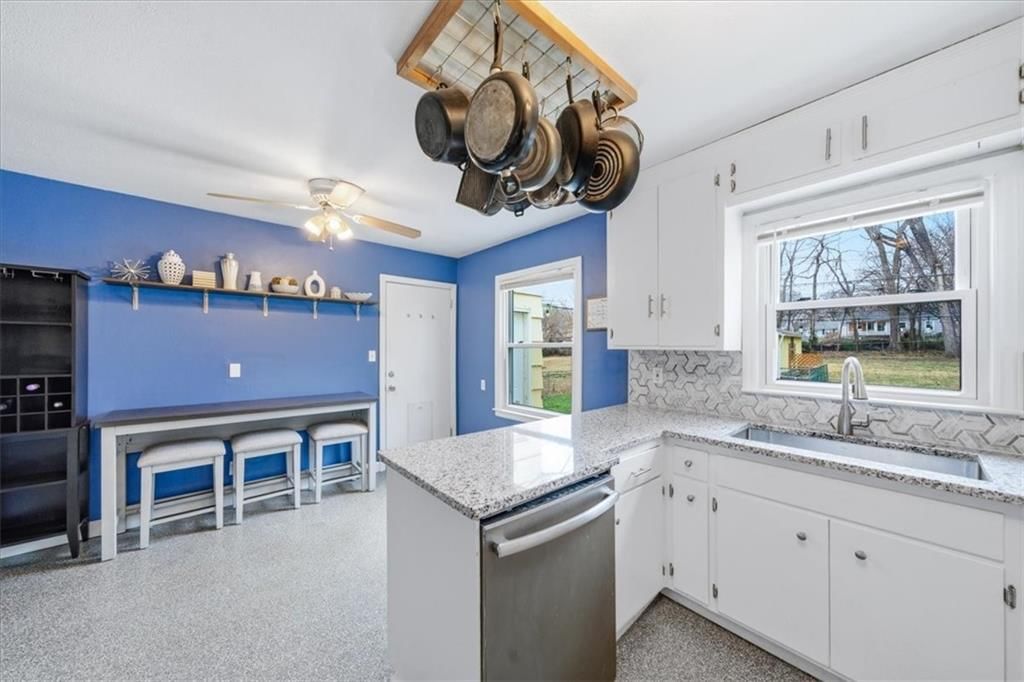 6517 Melrose Lane — photo 12
