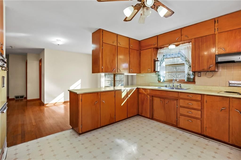 6215 Sterling Avenue — photo 13