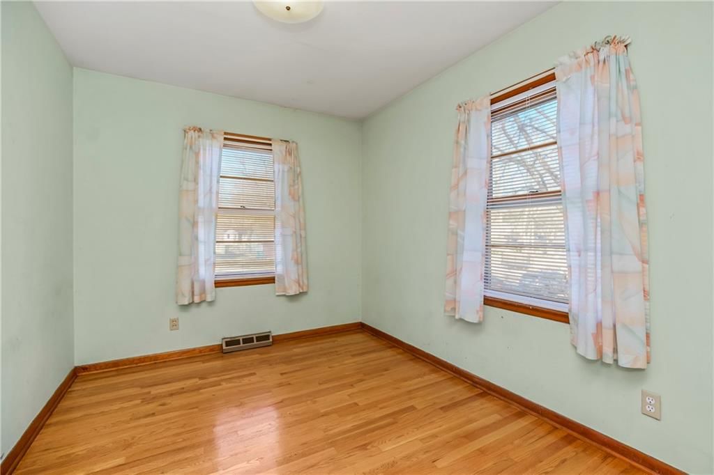 6215 Sterling Avenue — photo 18