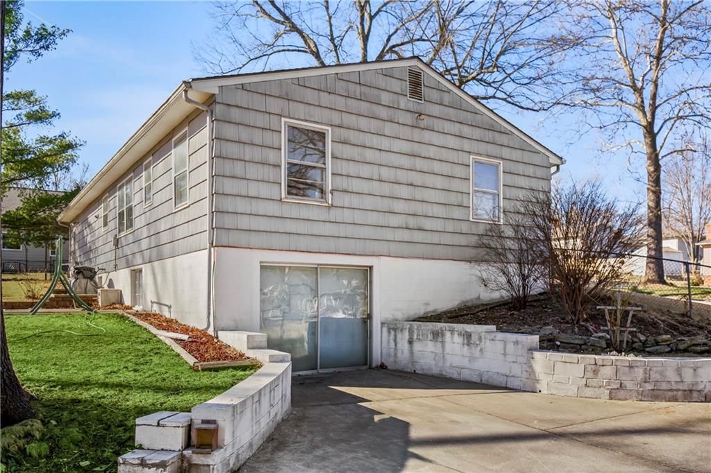 6215 Sterling Avenue — photo 30