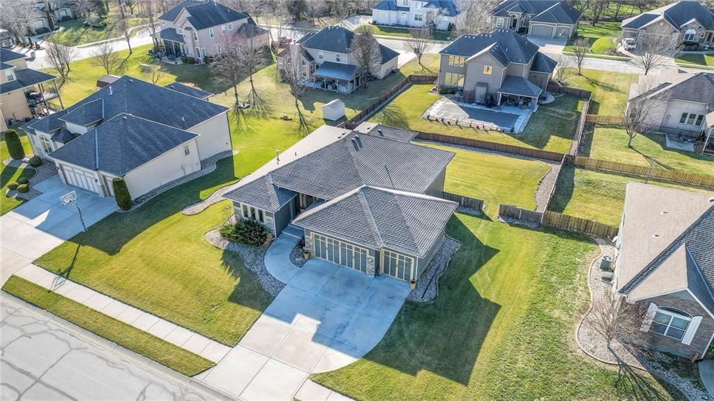 4328 SE TROTTER Drive — photo 42