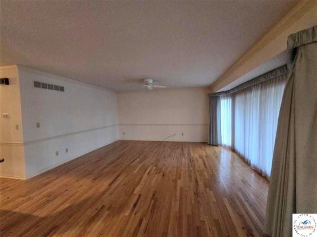 1006 E Palmer Place — photo 8
