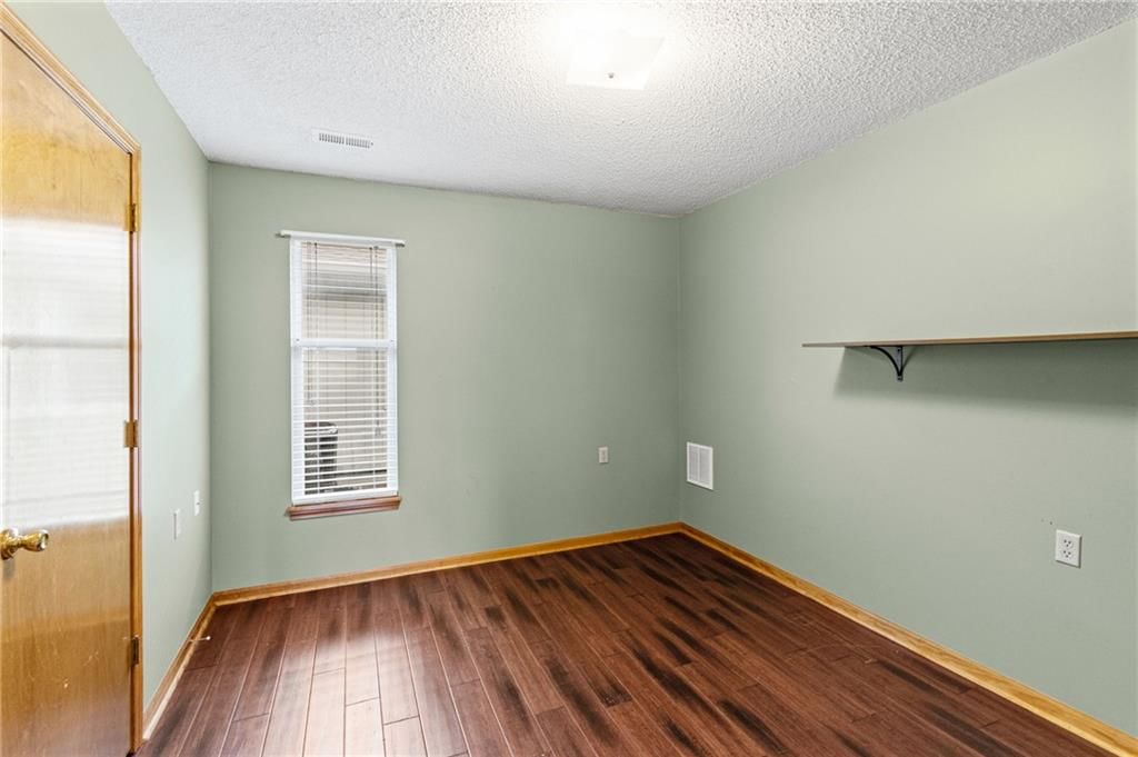 515 S Saturn Drive — photo 15