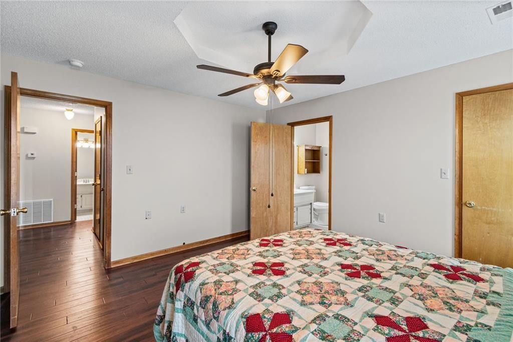 515 S Saturn Drive — photo 18