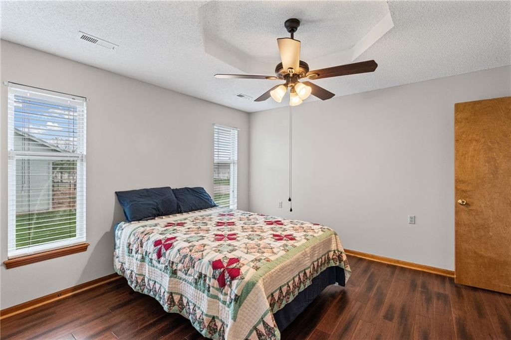 515 S Saturn Drive — photo 19
