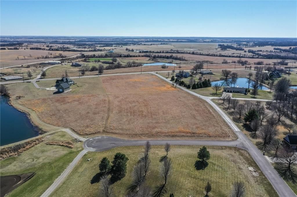 2403 Meadow Lake Drive — photo 5
