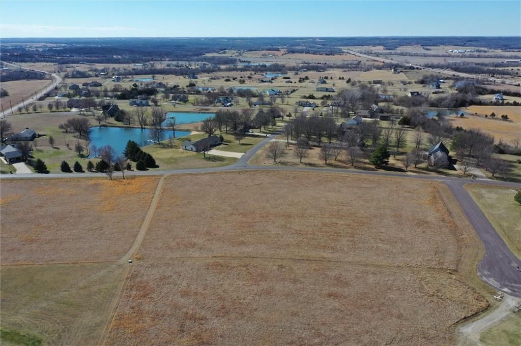 2403 Meadow Lake Drive — photo 17