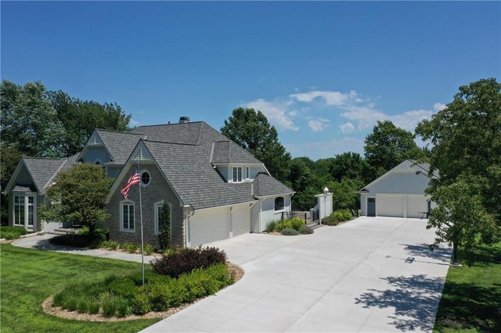 7025 MIZE Road, Shawnee, KS