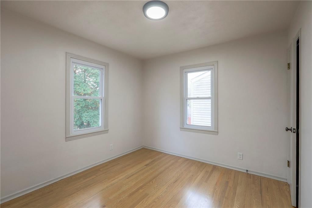 3037 S Scott Avenue — photo 14