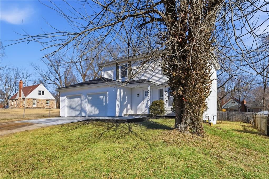 8821 Lane Avenue — photo 3