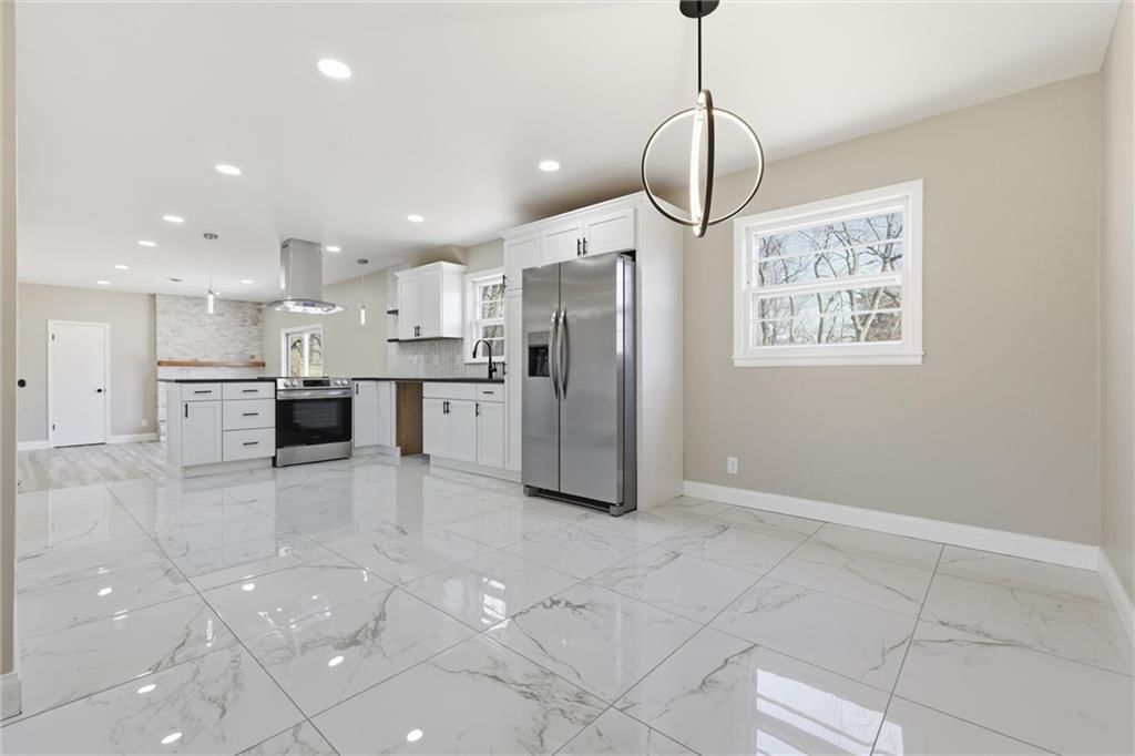 8821 Lane Avenue — photo 9