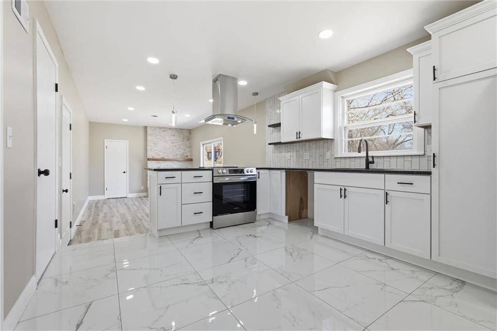 8821 Lane Avenue — photo 12