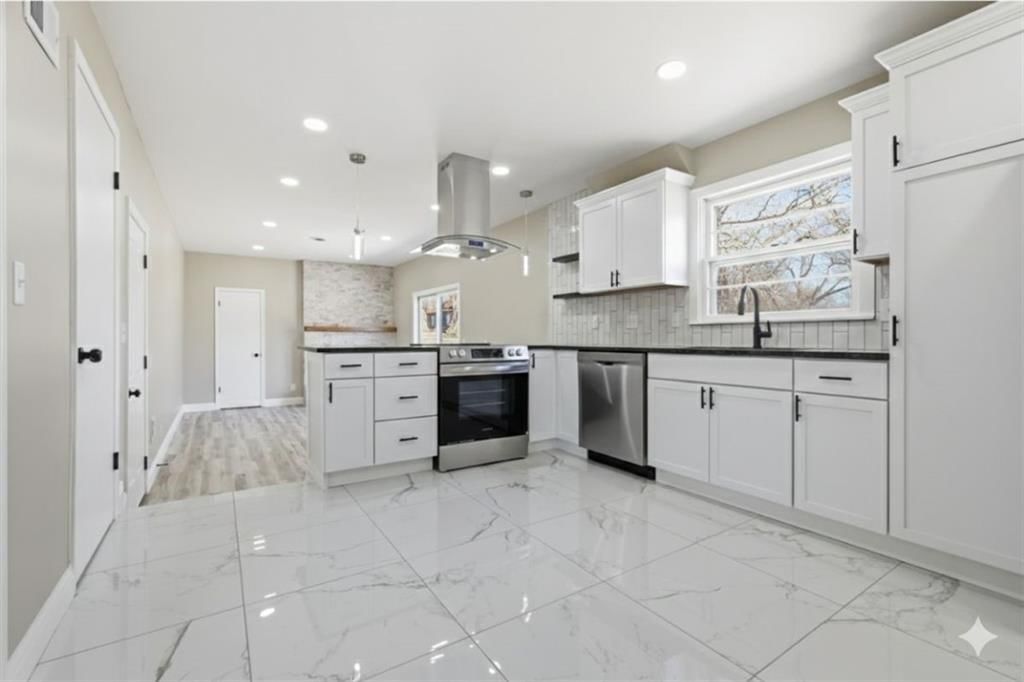 8821 Lane Avenue — photo 13