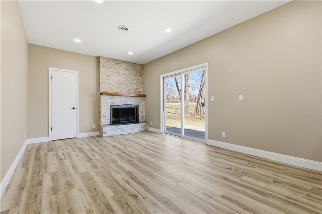 8821 Lane Avenue — photo 17