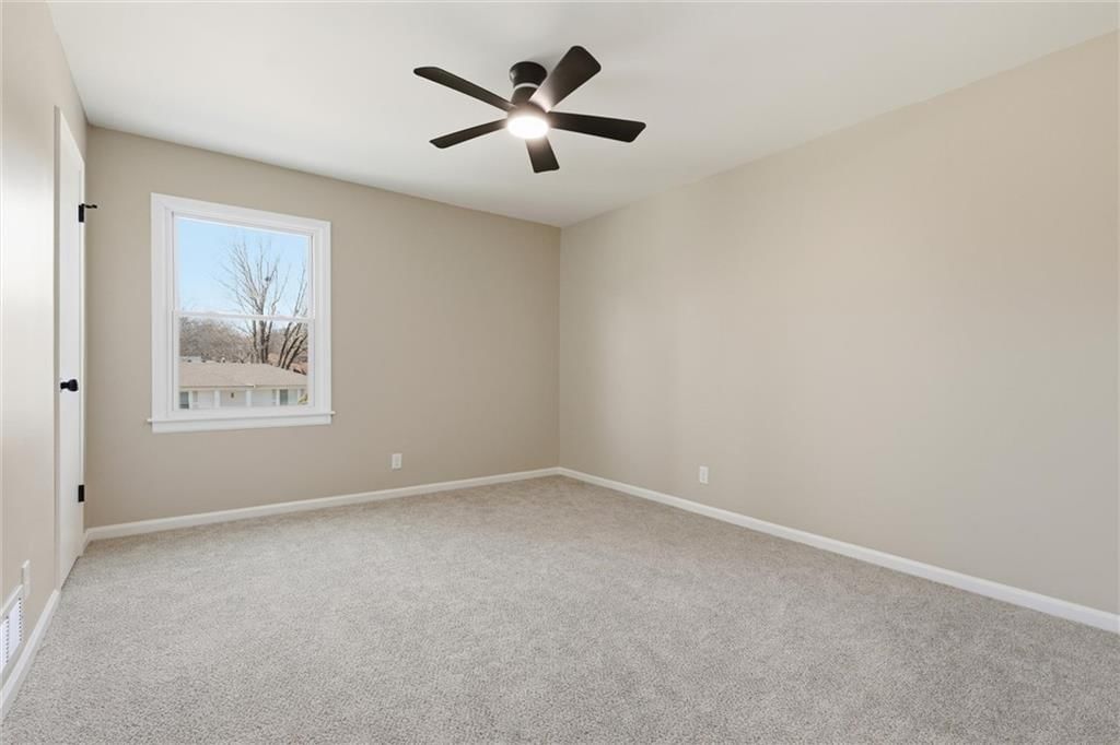 8821 Lane Avenue — photo 29