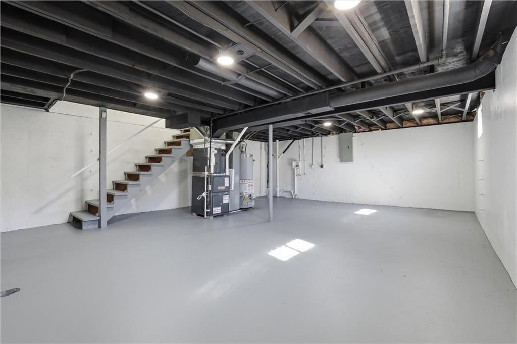8821 Lane Avenue — photo 32