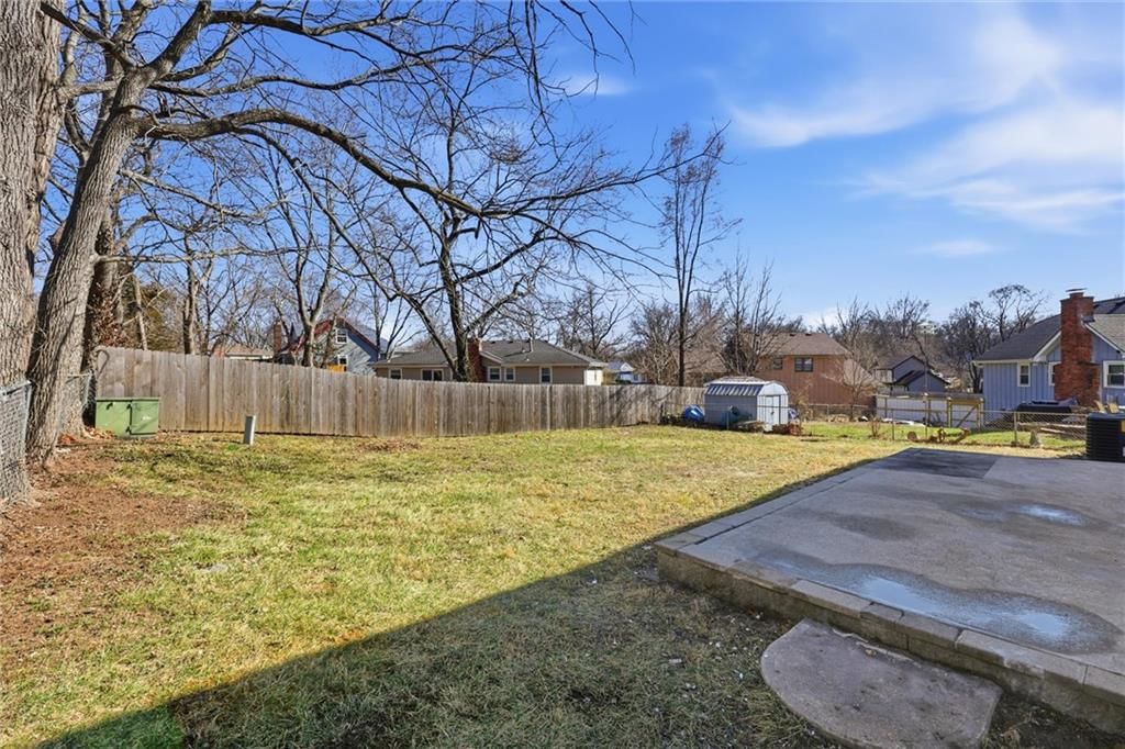 8821 Lane Avenue — photo 33