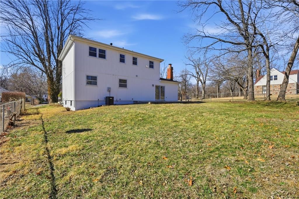 8821 Lane Avenue — photo 35