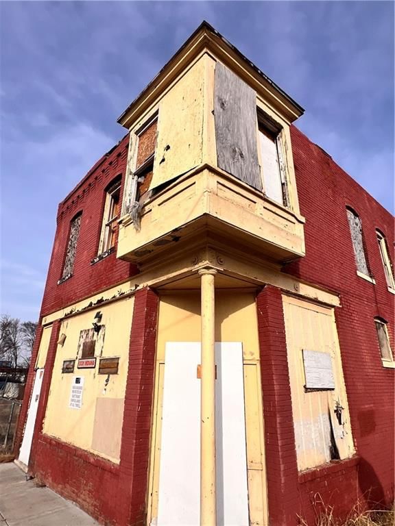 2031 Indiana Avenue — photo 2