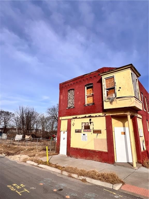 2031 Indiana Avenue — photo 8