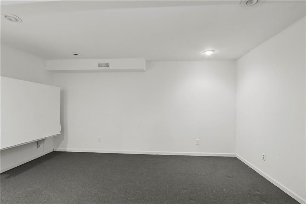 11501 Conser Street — photo 32