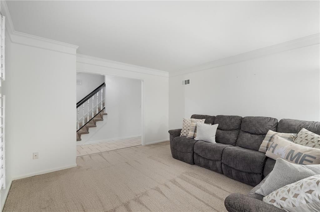 9810 W 100th Terrace — photo 5