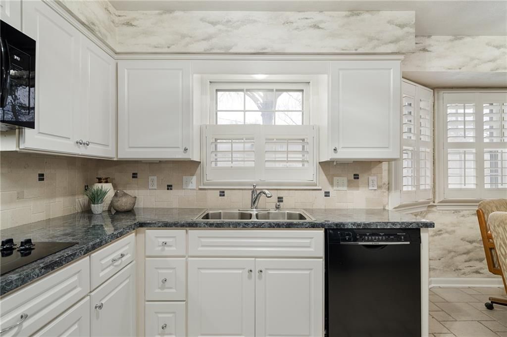 9810 W 100th Terrace — photo 9