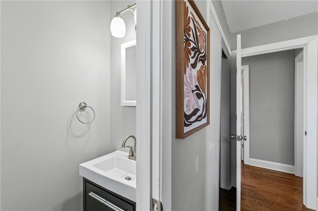 6507 N Walrond Avenue — photo 14
