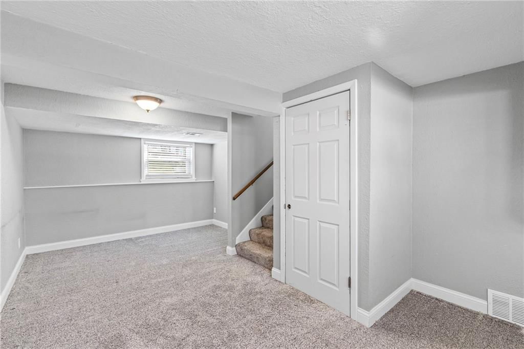 6507 N Walrond Avenue — photo 20