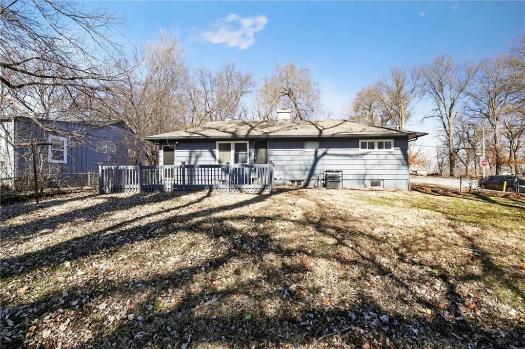 7611 E 107th Street — photo 31