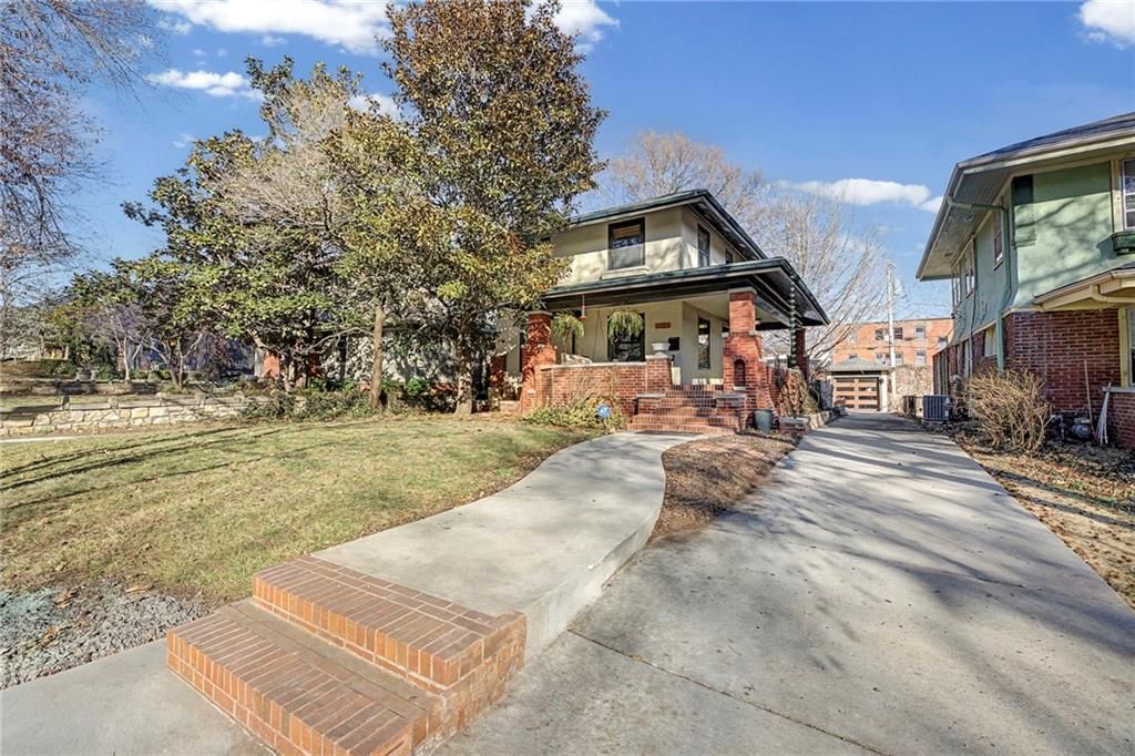3723 Madison Avenue — photo 2