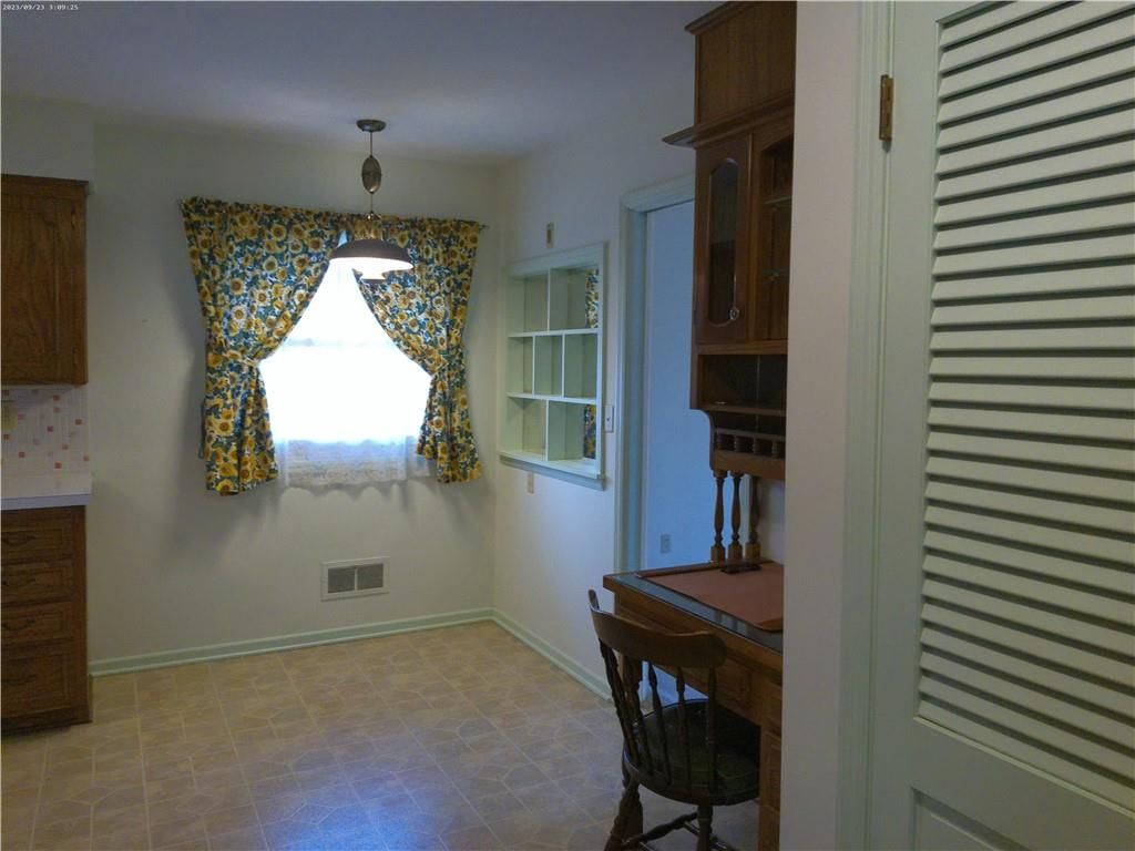1 Holly Lane — photo 6