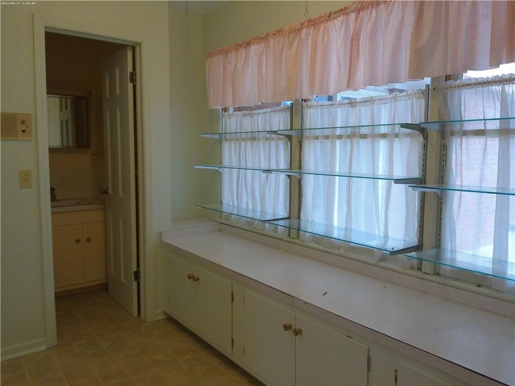 1 Holly Lane — photo 10