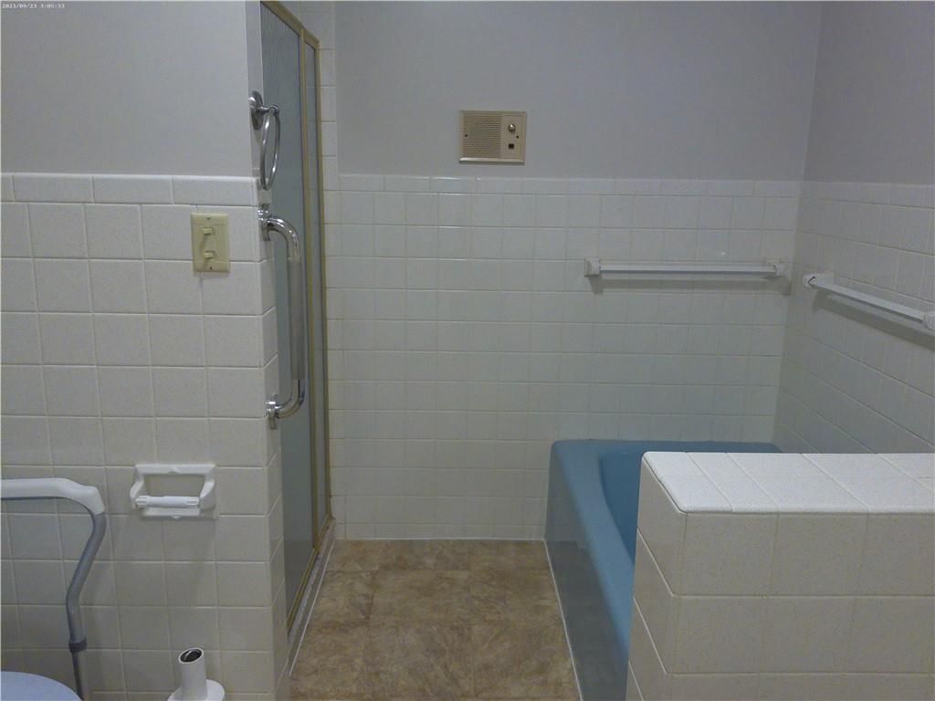 1 Holly Lane — photo 15